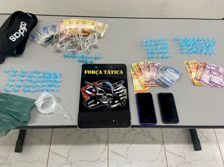 Tráfico de Drogas e Corrupção de Menores: Polícia Militar Prende Dois Homens e Apreende Drogas em Bragança Paulista