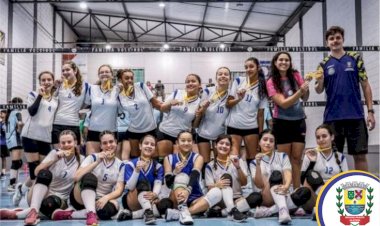 Equipes de Voleibol Sub-16 de Bragança Paulista Conquistam Títulos em Atibaia