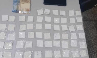 POLÍCIA MILITAR PRENDE INDIVÍDUO POR TRÁFICO DE DROGAS