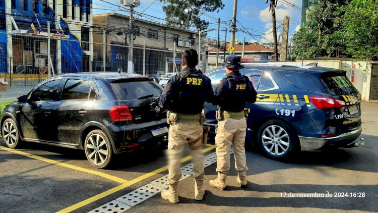 PRF Apreende Veículo Clonado na Fernão Dias